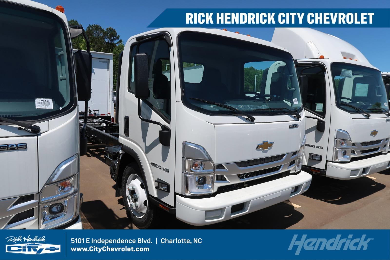2025 Chevrolet Low Cab Forward Vehicle Photo in Charlotte, NC 28212