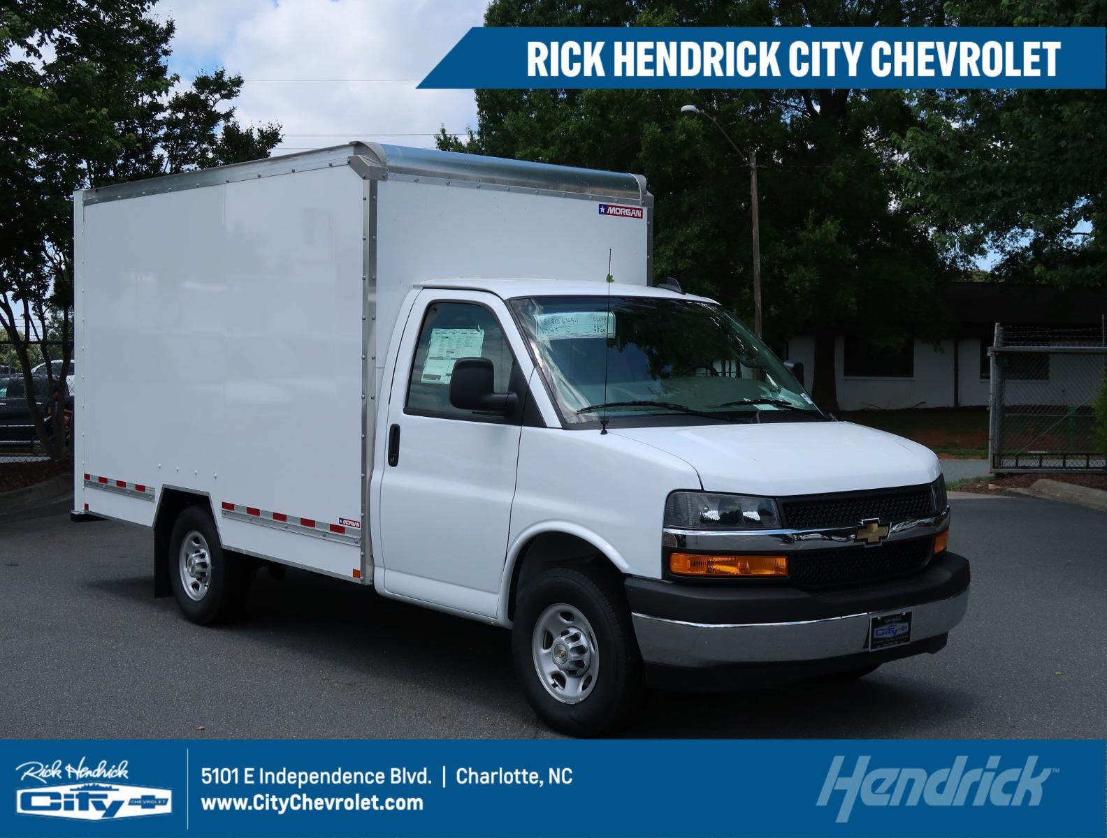 2024 Chevrolet Express Commercial Cutaway Vehicle Photo in Charlotte, NC 28212