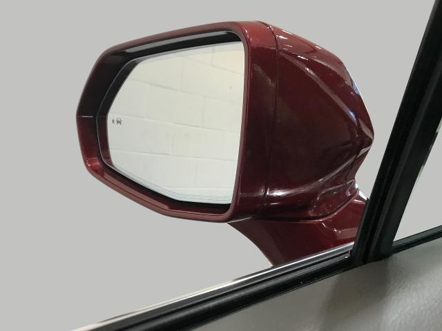 2017 Cadillac XT5 Vehicle Photo in GREEN BAY, WI 54303-3330