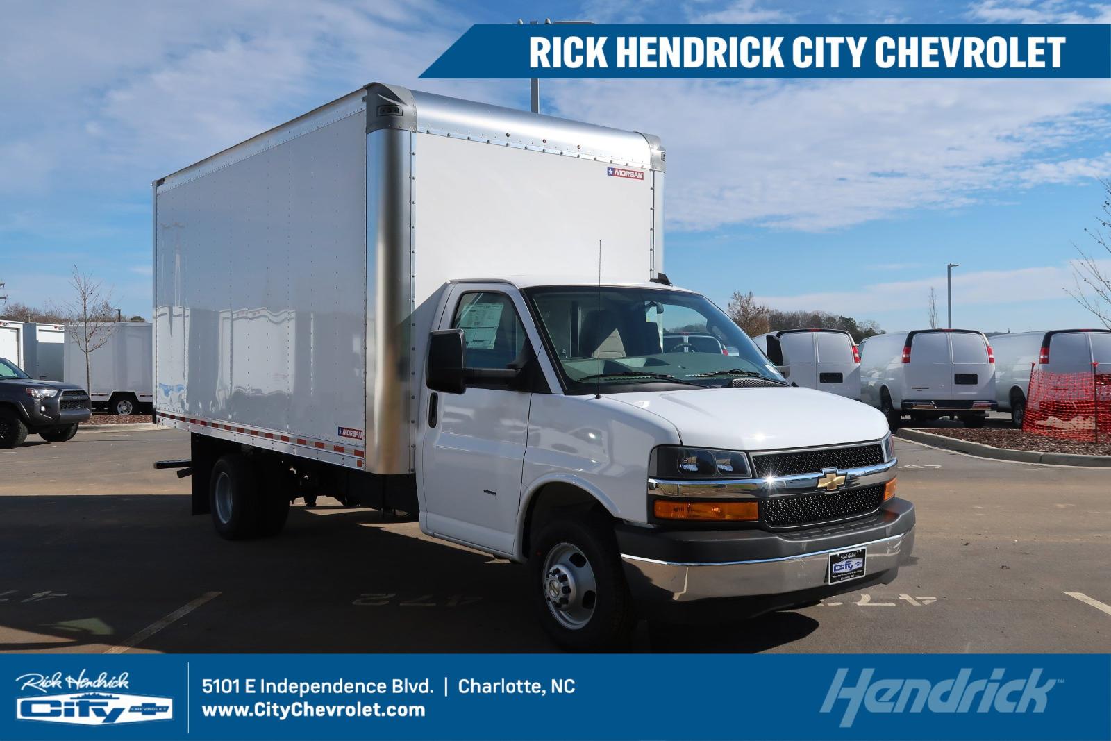 2025 Chevrolet Express Commercial Cutaway Vehicle Photo in Charlotte, NC 28212