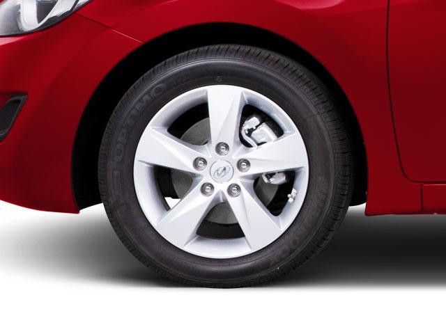 2012 Hyundai ELANTRA Vehicle Photo in Green Bay, WI 54304