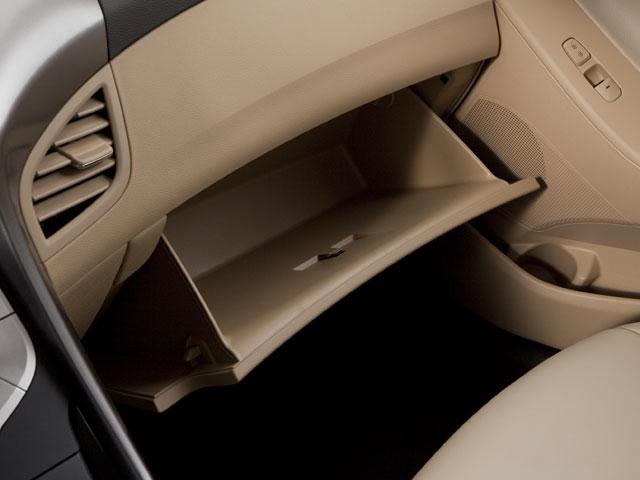 2012 Hyundai ELANTRA Vehicle Photo in Green Bay, WI 54304