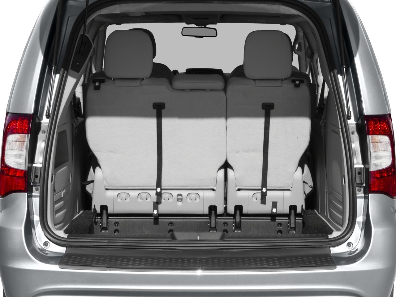 2016 Chrysler Town & Country Vehicle Photo in NEENAH, WI 54956-2243