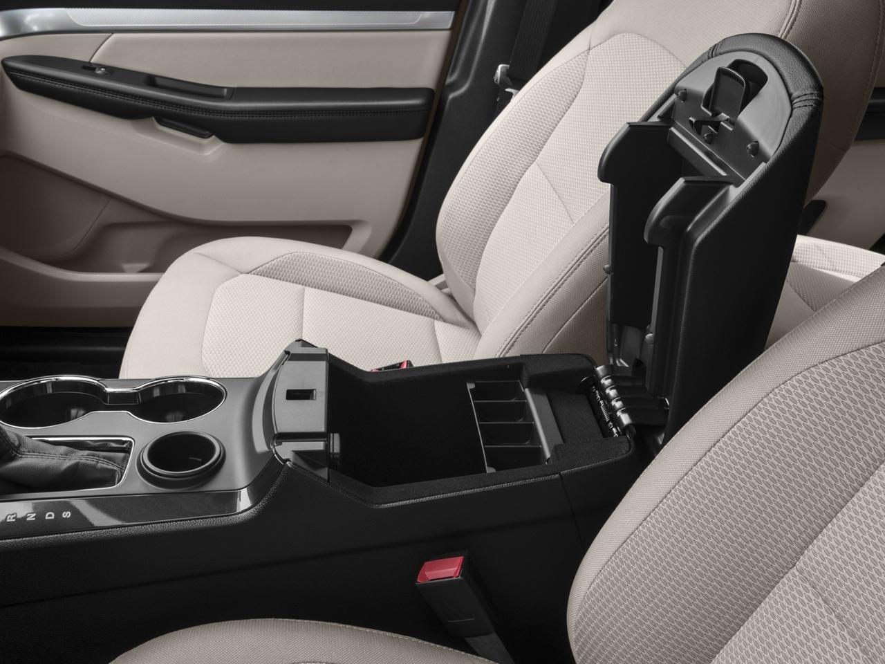 2017 Ford Explorer Vehicle Photo in Green Bay, WI 54304