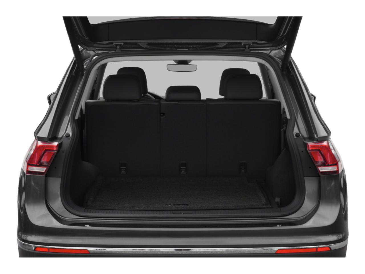 2018 Volkswagen Tiguan Vehicle Photo in GREEN BAY, WI 54303-3330