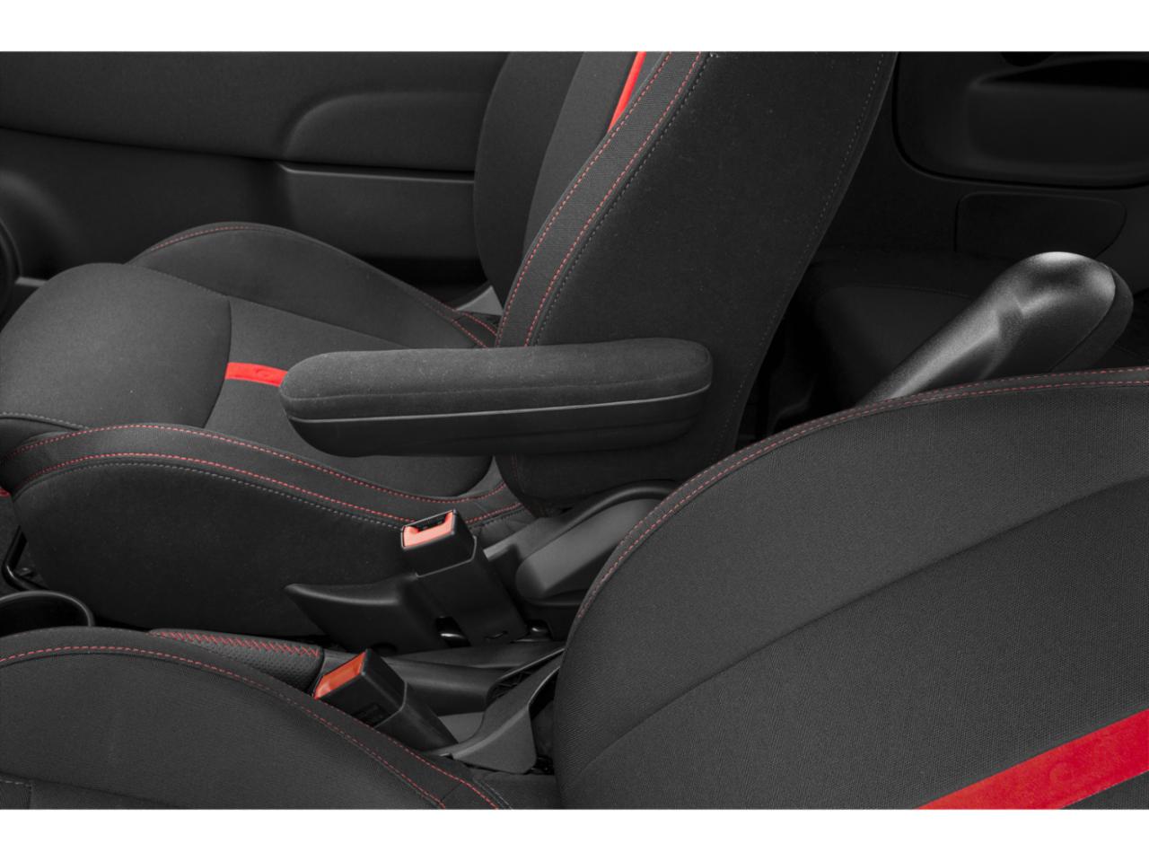 2019 FIAT 500 Vehicle Photo in Green Bay, WI 54304