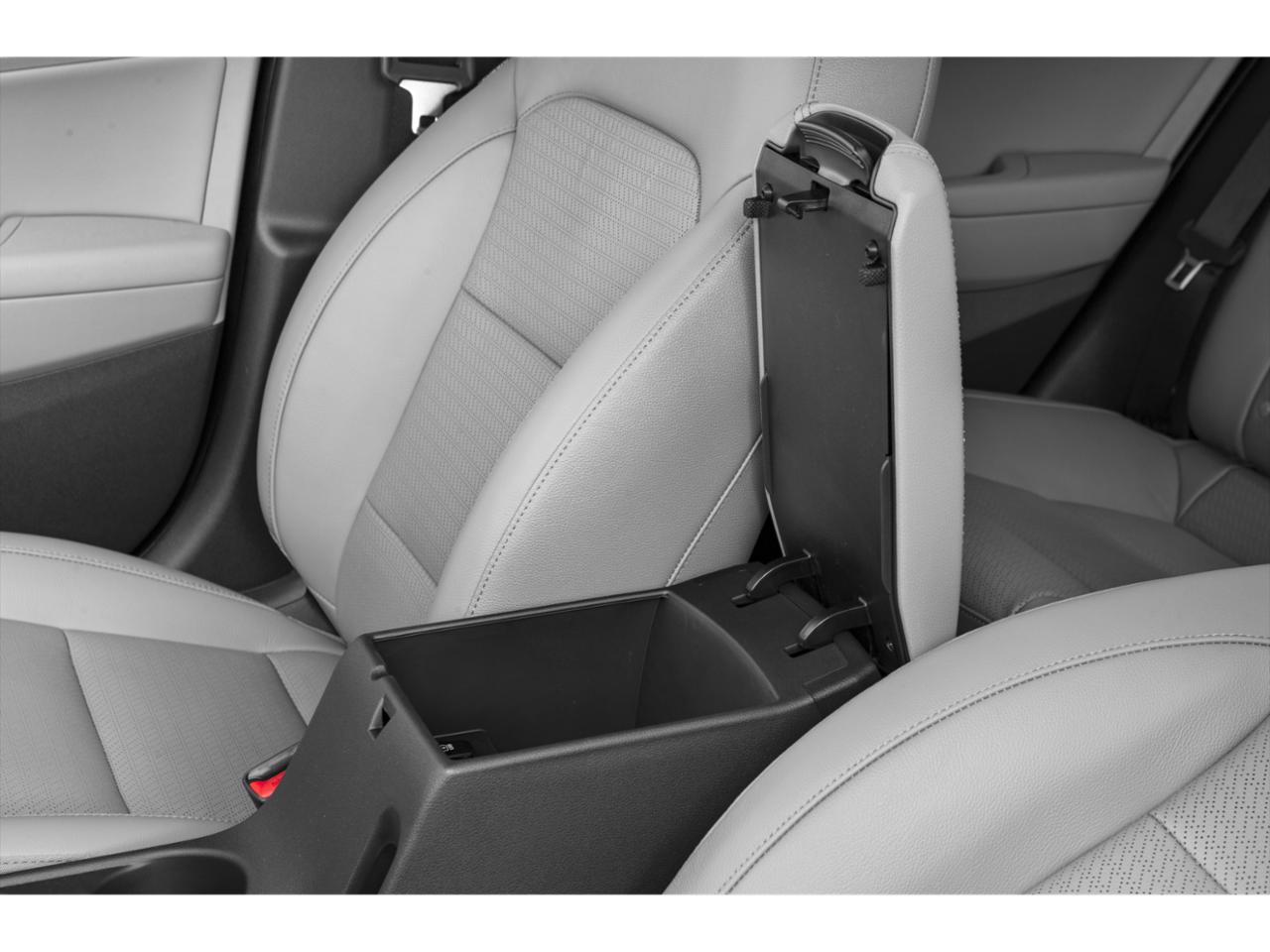 2020 Hyundai ELANTRA Vehicle Photo in Green Bay, WI 54304