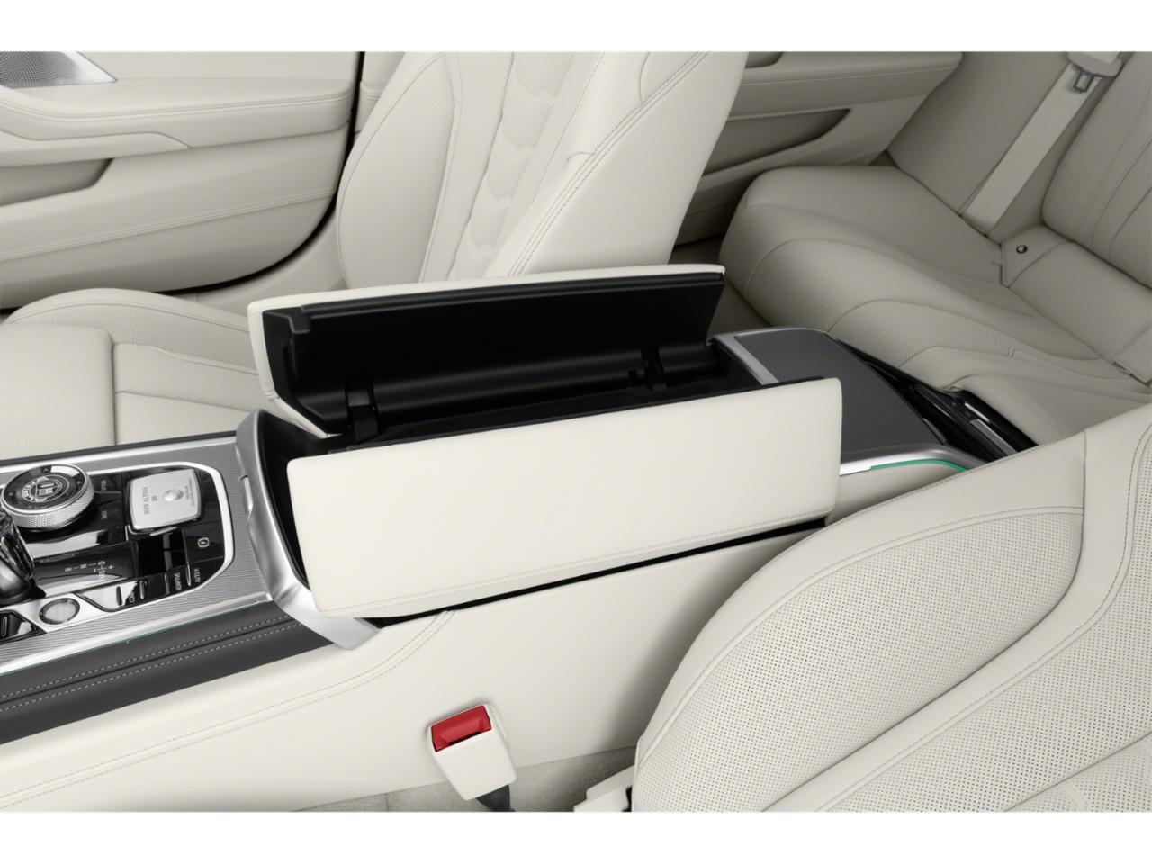 2022 BMW ALPINA B8 xDrive Vehicle Photo in Appleton, WI 54913